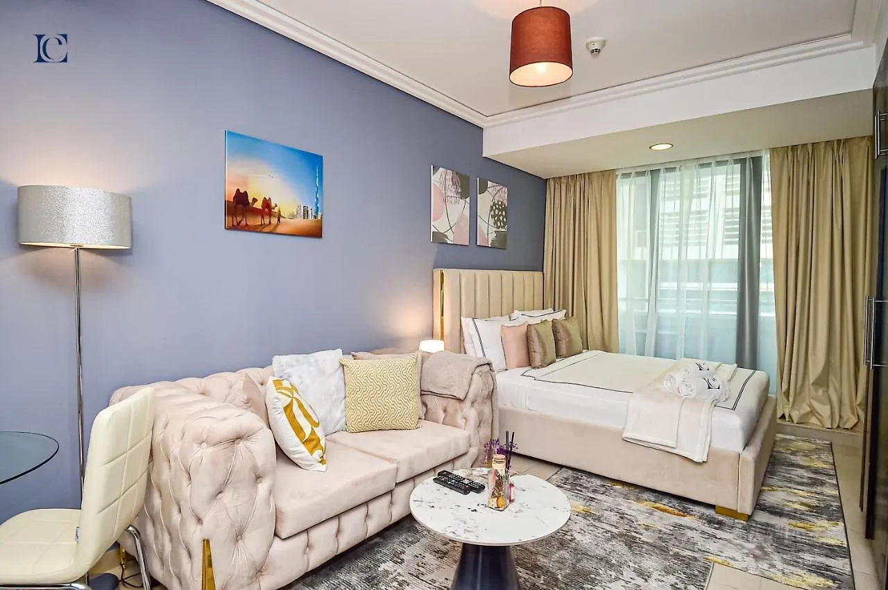 Apartament Luxury Escapes - Modern Studio Apt - Metro, Beach & Mall Mins Away Dubaj